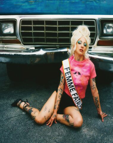 MON LAFERTE / FEMME FATALE