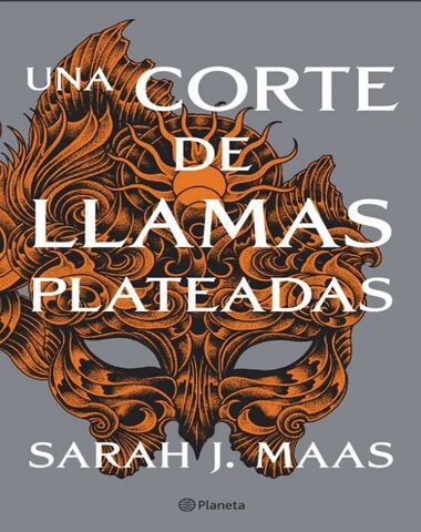 UNA CORTE DE LLAMAS PLATEADAS